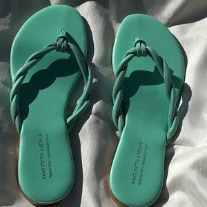 NEW in BOX!! SAKS FIFTH AVENUE mint sandals, size 7M.